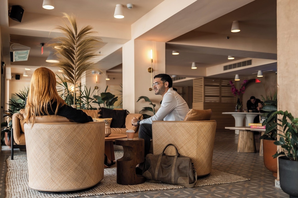 hibird apartment and suites hotel