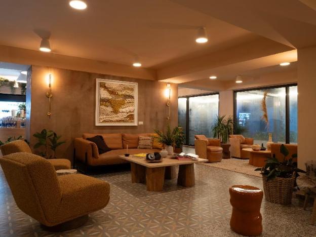 hibird apartment and suites hotel