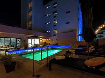 hibird apartment and suites hotel