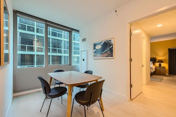 sentral michigan avenue