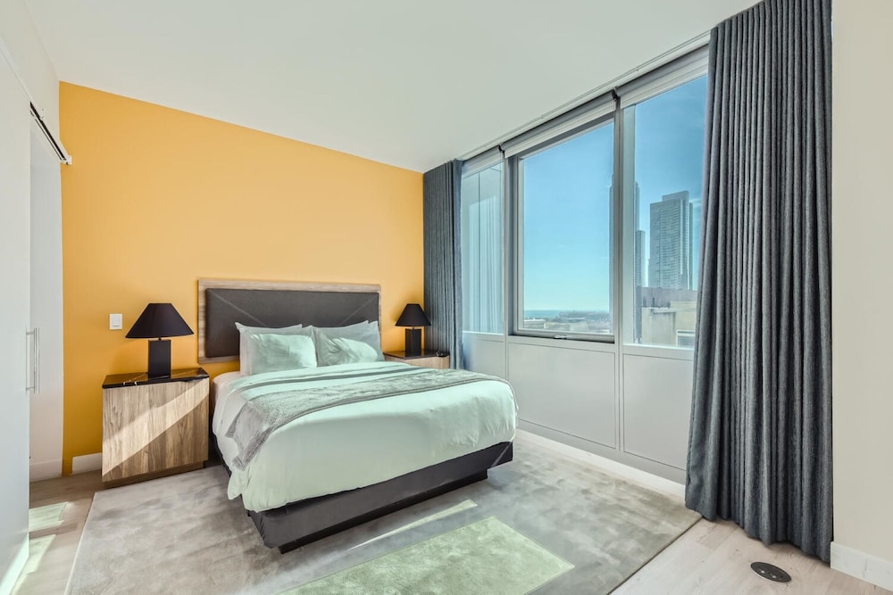 sentral michigan avenue