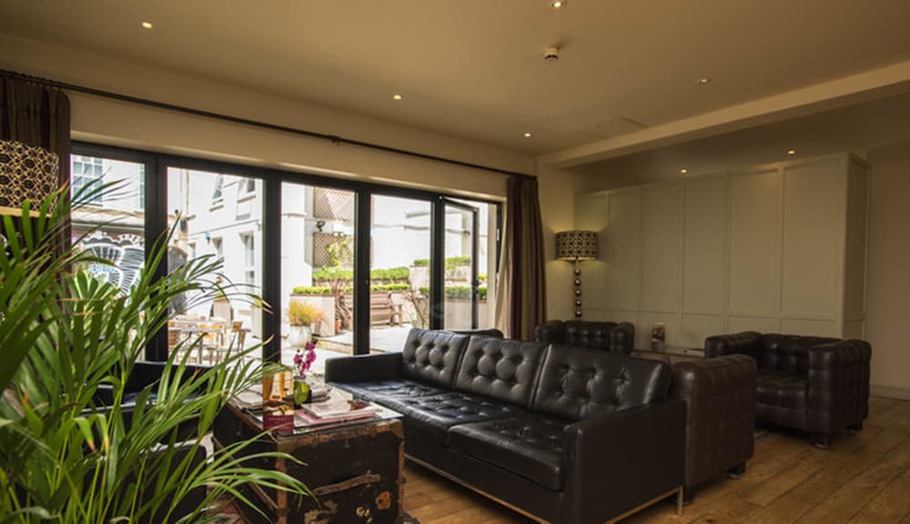 brooks guesthouse bristol