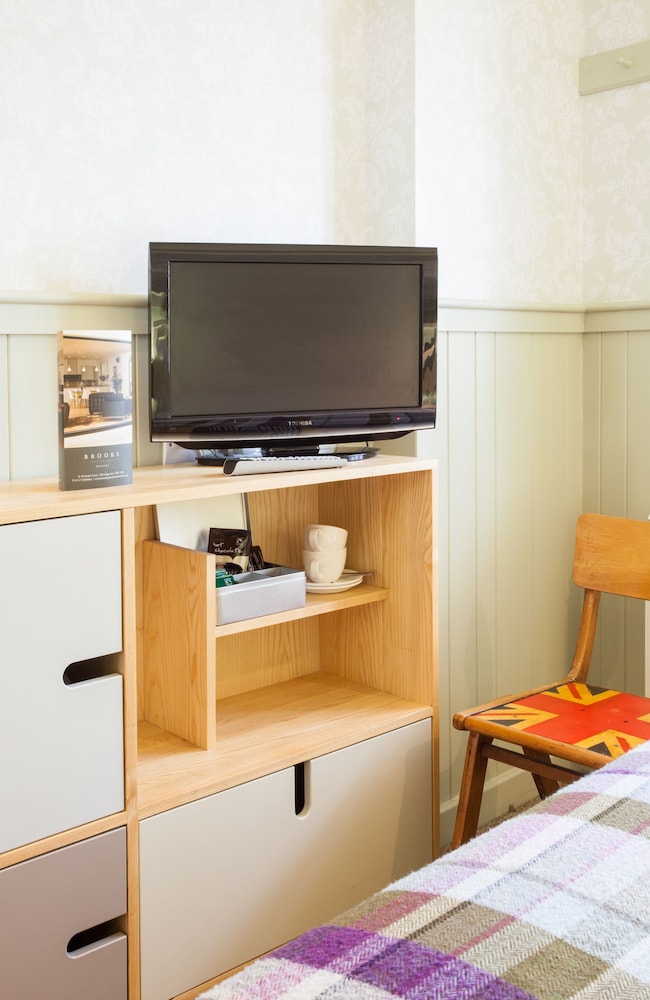 brooks guesthouse bristol