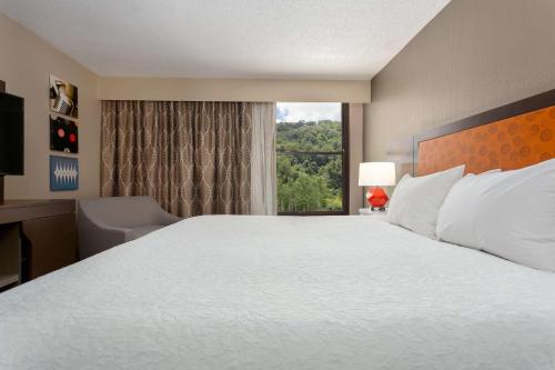 hampton inn bristol