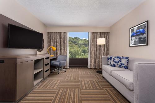 hampton inn bristol