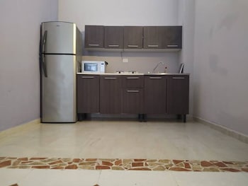 cozy studio across from the ocean e12