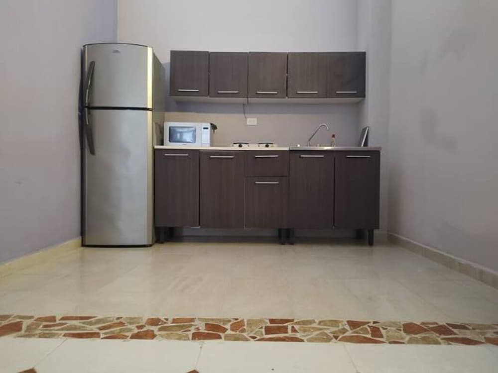 cozy studio across from the ocean e12