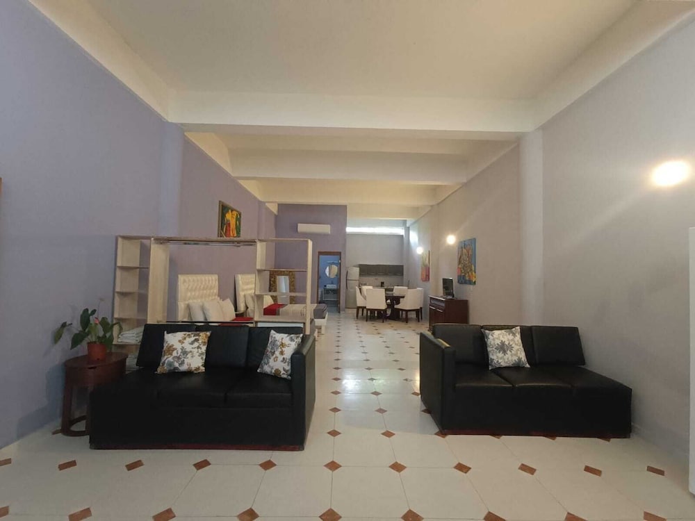 cozy studio across from the ocean e12