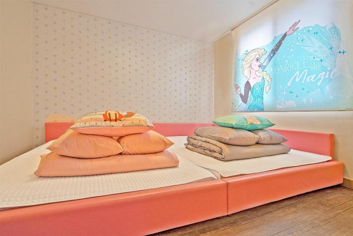 daebudo sunshine kids pool villa