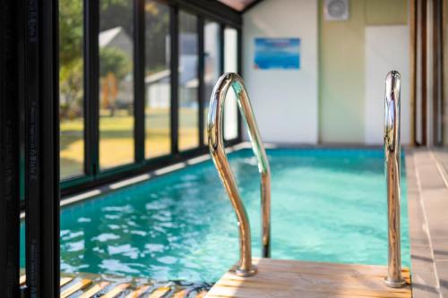 daebudo sunshine kids pool villa
