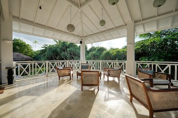 Halcyon Mawella,Morakatiyara>>Hambantota,3.5 star