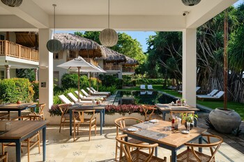 Halcyon Mawella,Morakatiyara>>Hambantota,3.5 star