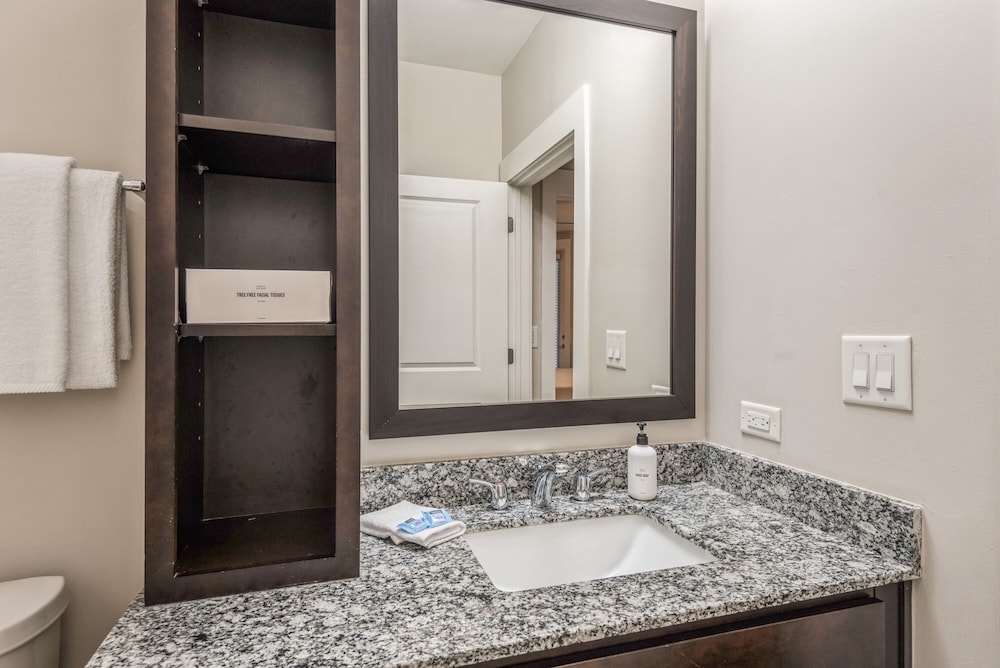 kasa dilworth charlotte