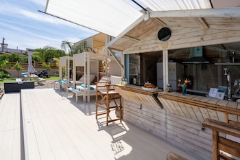 modular bungalows with heated pool artemis greece