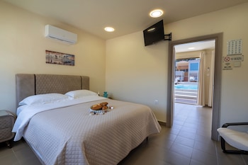 modular bungalows with heated pool artemis greece