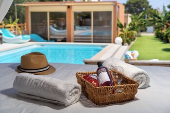 modular bungalows with heated pool artemis greece