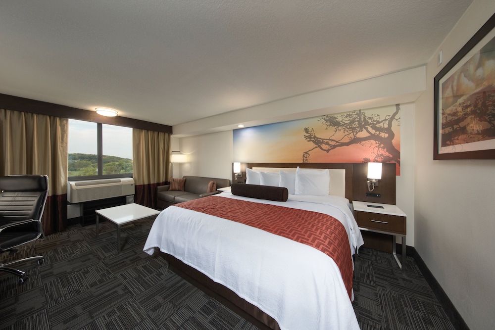 holiday inn milwaukee brookfield by ihg