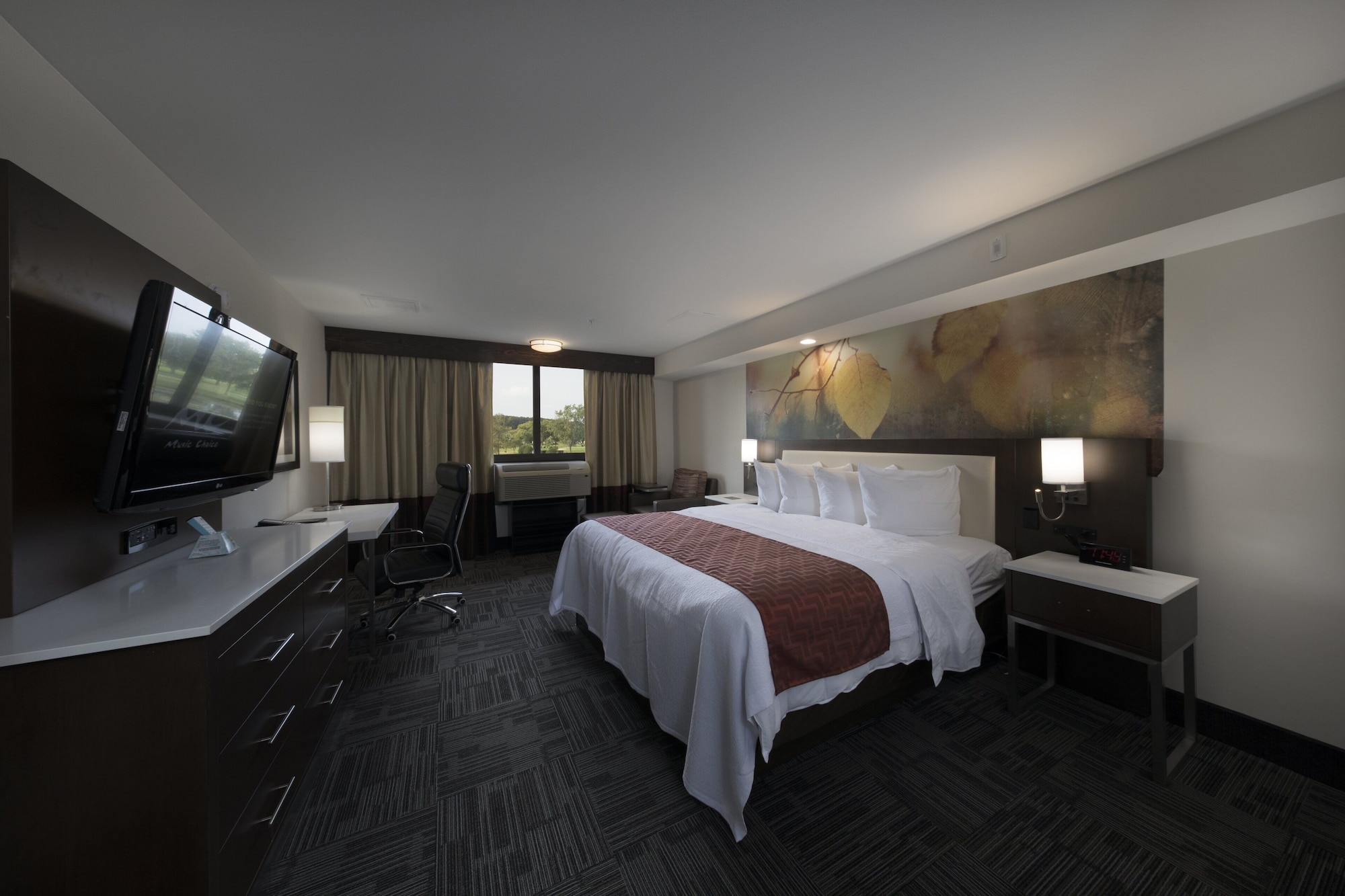 holiday inn milwaukee brookfield by ihg