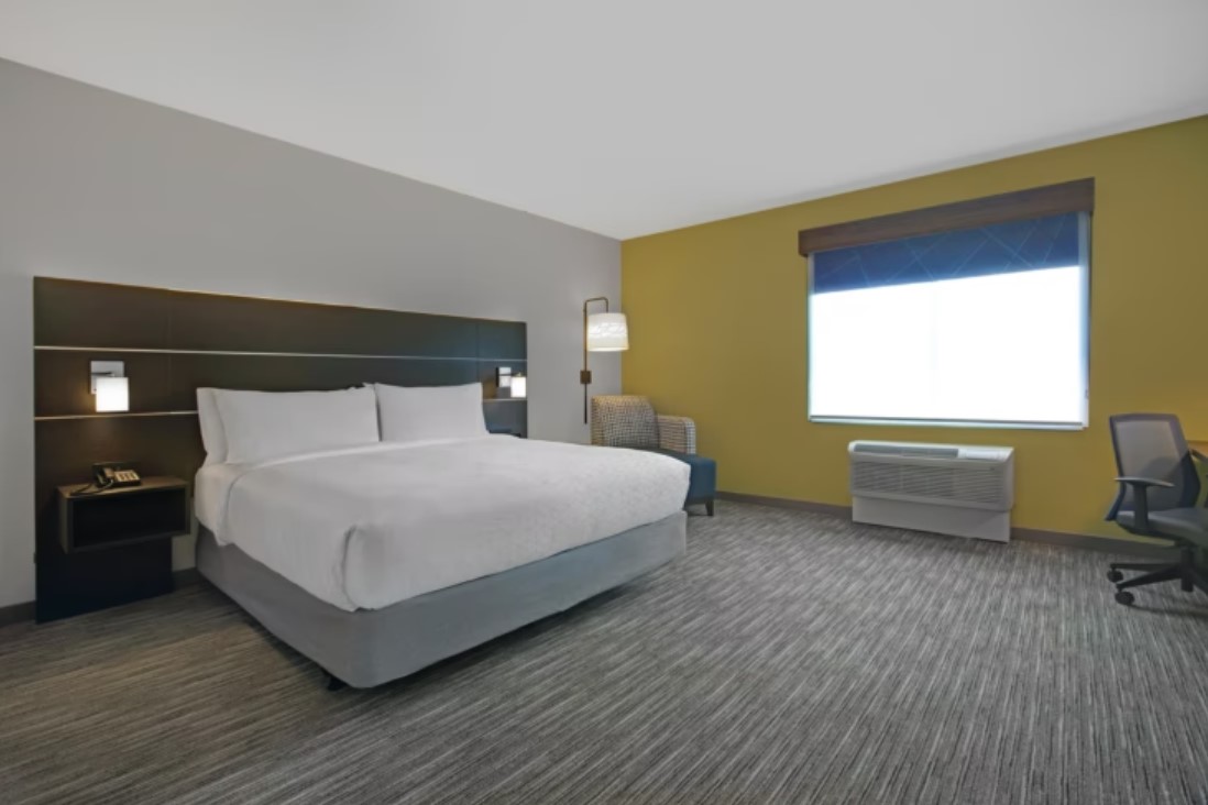 holiday inn milwaukee brookfield by ihg