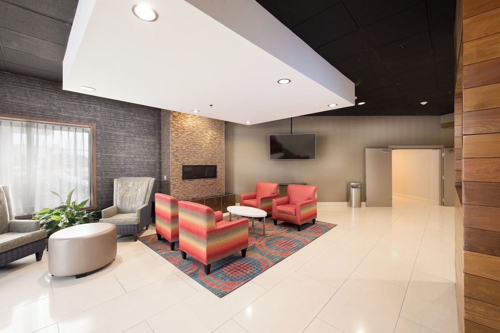 holiday inn milwaukee brookfield by ihg
