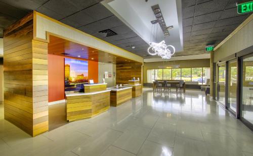 holiday inn milwaukee brookfield by ihg