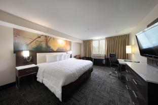 holiday inn milwaukee brookfield by ihg