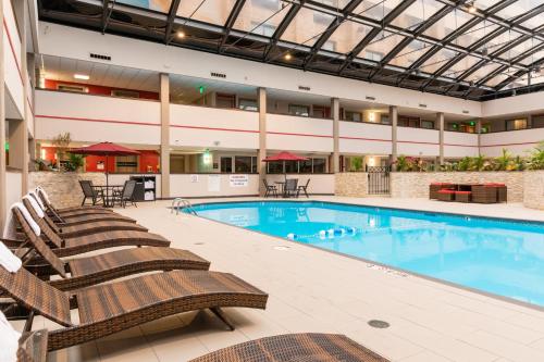 holiday inn milwaukee brookfield by ihg