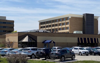 holiday inn milwaukee brookfield by ihg
