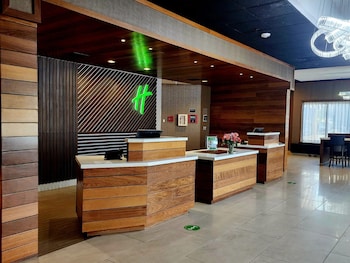 holiday inn milwaukee brookfield by ihg