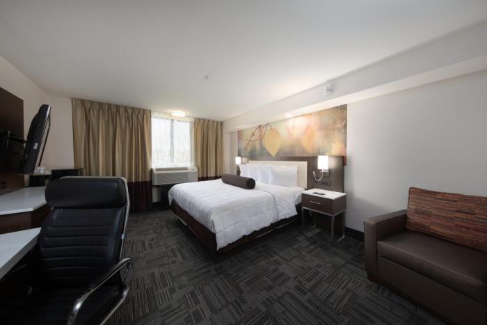 holiday inn milwaukee brookfield by ihg