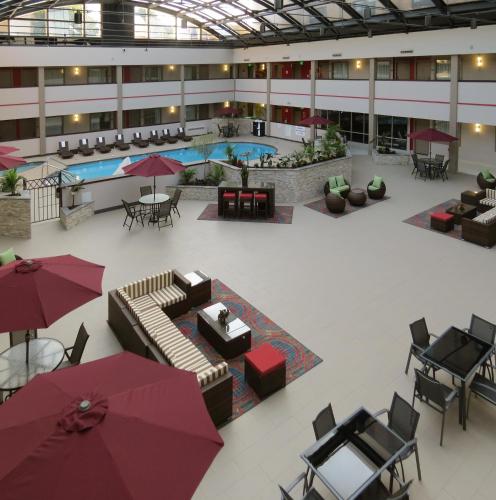 holiday inn milwaukee brookfield by ihg