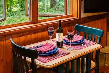 Love Ridge Mountain Lodging,Lyndhurst>>Lexington,3 star
