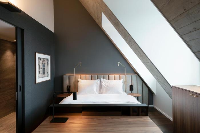 legend hotel