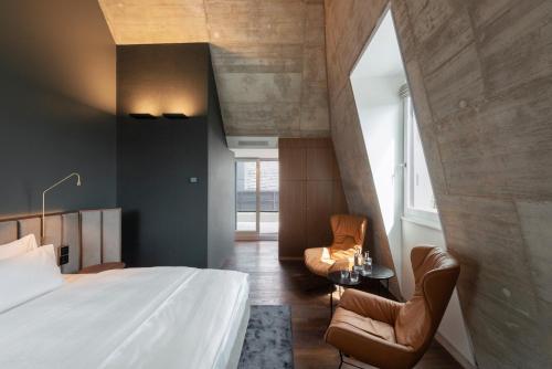 legend hotel