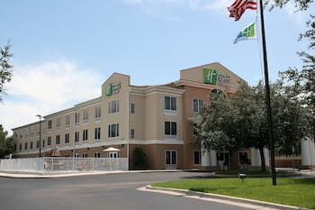 holiday inn express hotel and suites brooksville west by ihg