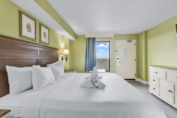 beach front condos located in the caribbean resort with pool and lazy river