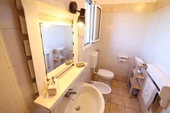 casa regina residence torre santo stefano in otranto 3 places