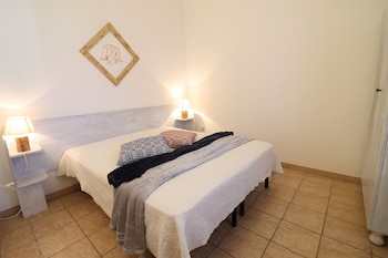 casa regina residence torre santo stefano in otranto 3 places