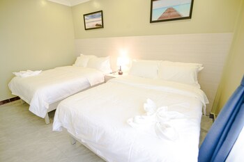 the caye hotel