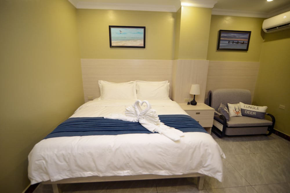 the caye hotel