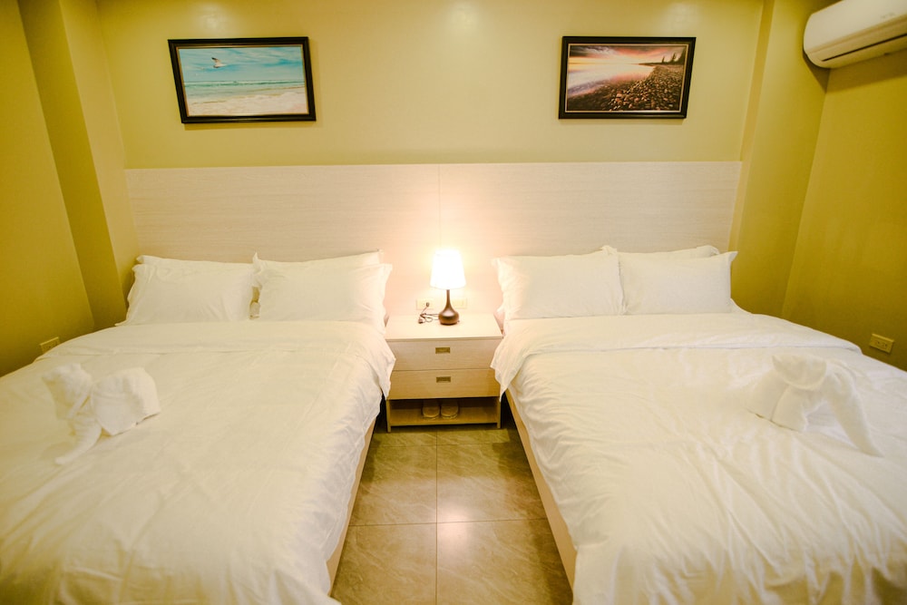 the caye hotel