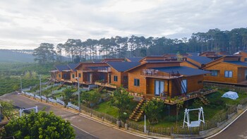 the eco tropicana garden