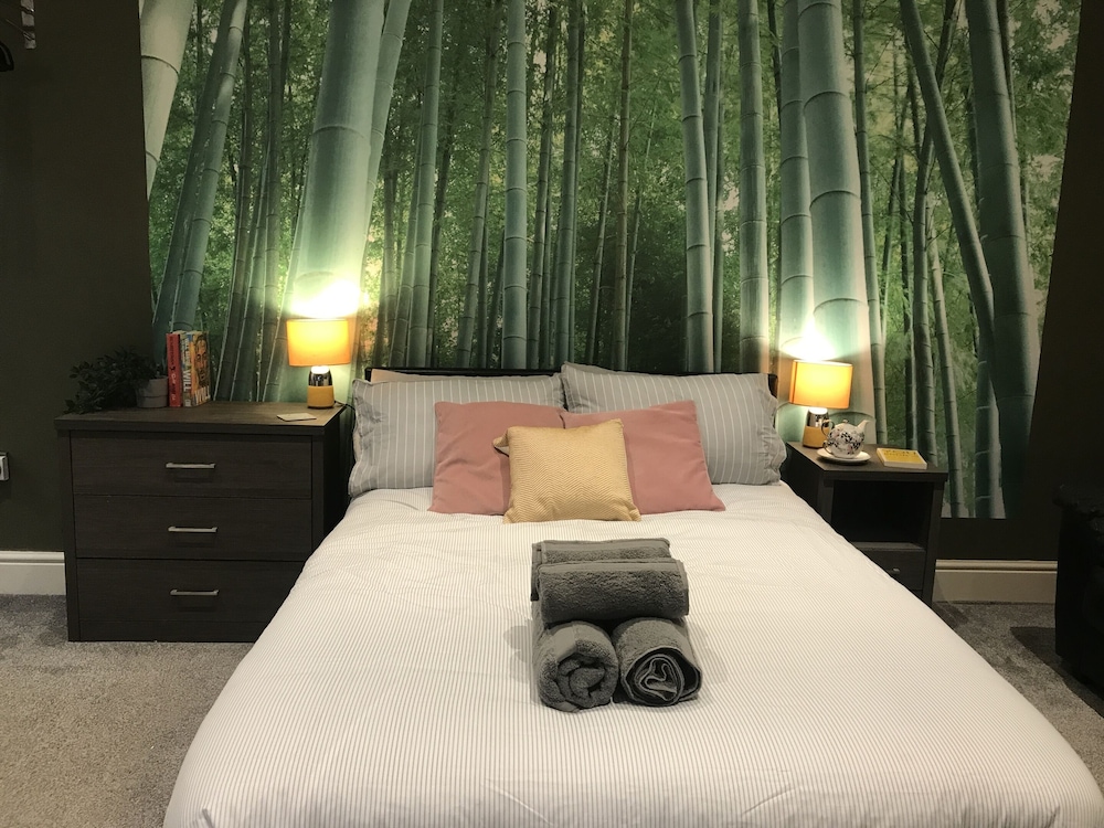 contemporary 1 bed studio for comfy stay in wigan