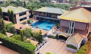 welcome gardens hotel