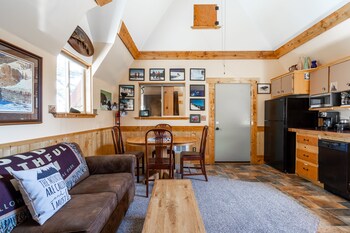 ravens heart cabin