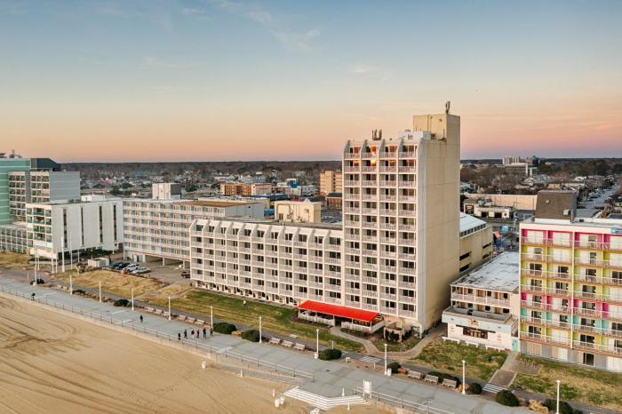 ocean sands resort oceanfront virginia beach by vacatia