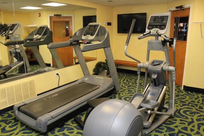 ocean sands resort oceanfront virginia beach by vacatia