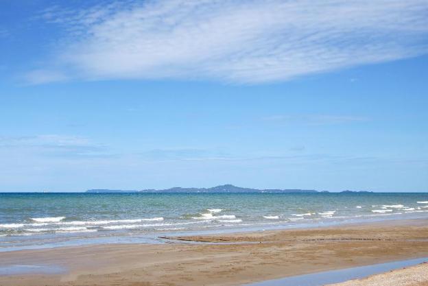 dragon beach resort jomtien pattaya