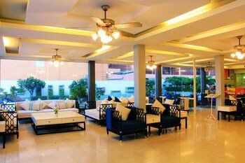 dragon beach resort jomtien pattaya