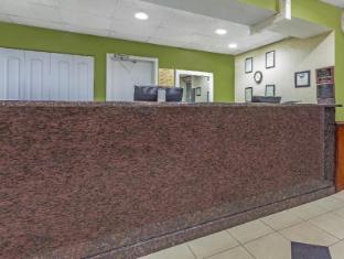 travelodge by wyndham suites virginia beach oceanfront